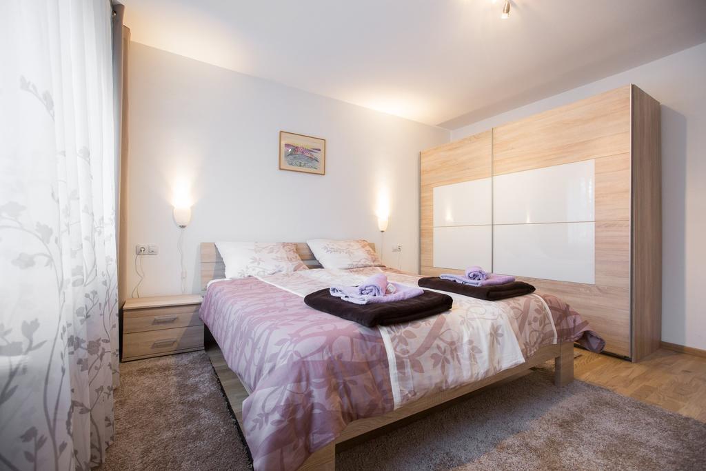 Apartment Max Zagabria Esterno foto