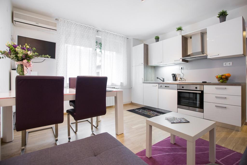 Apartment Max Zagabria Esterno foto