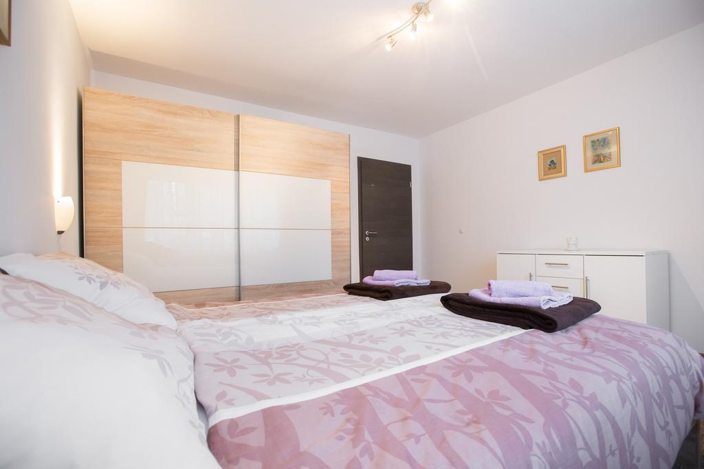 Apartment Max Zagabria Esterno foto