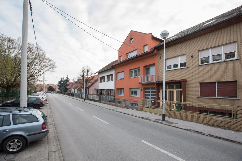 Apartment Max Zagabria Esterno foto