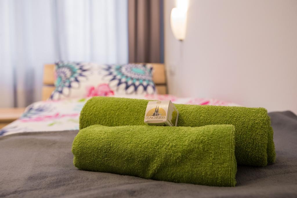 Apartment Max Zagabria Esterno foto